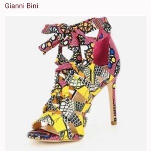 Gianni Bini Printed Lace Up Stilettos Size 7